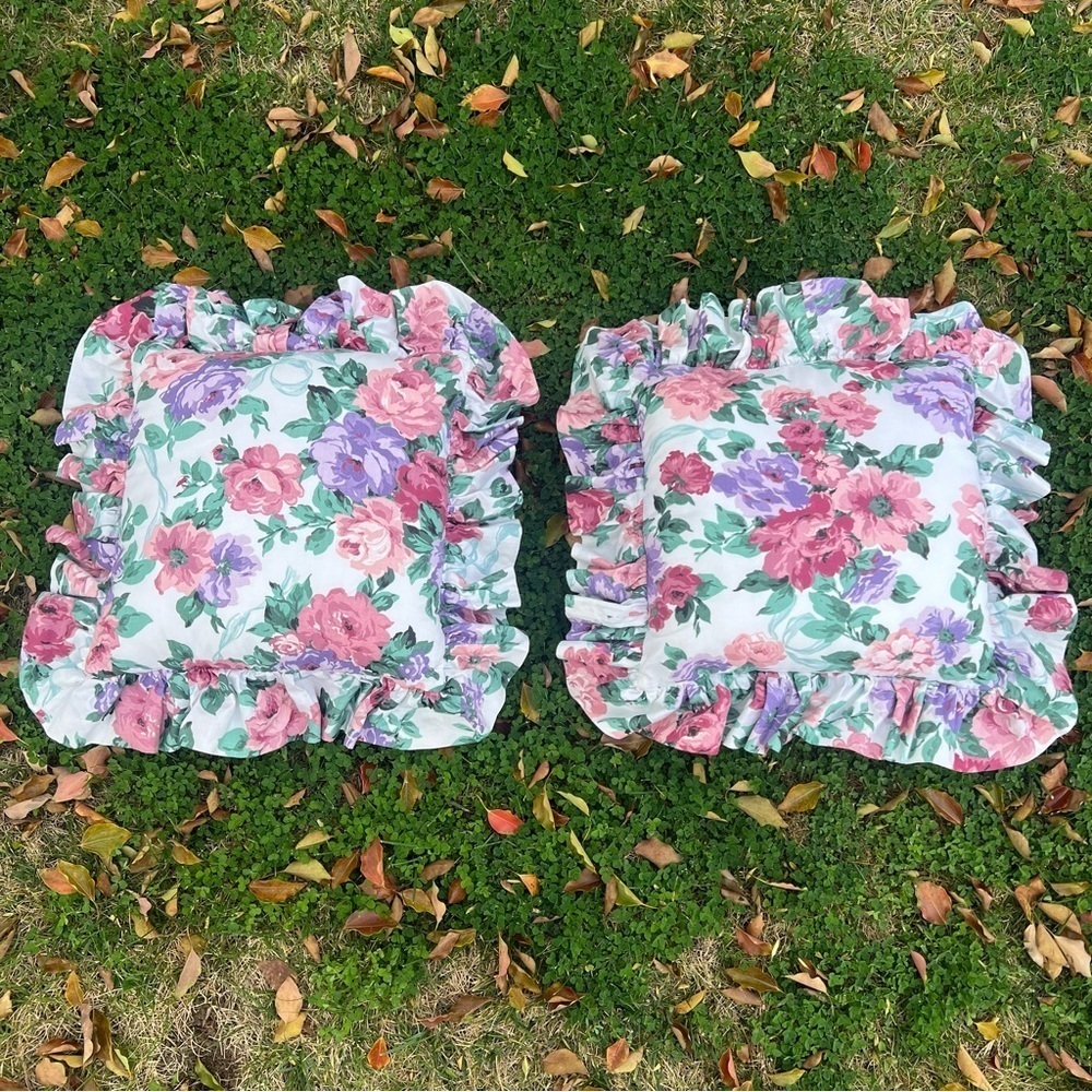 Vintage Cottagecore Floral Ruffle Accent Pillow Set Pink Purple Croscill? 15x15